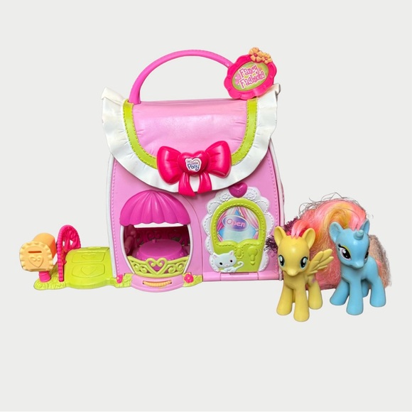 My Little Pony Fancy Fashions Purse Playset & 2 MLP Figures - Picture 1 of 9